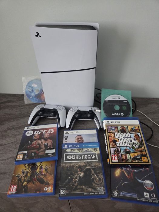 Продаю игровую приставку