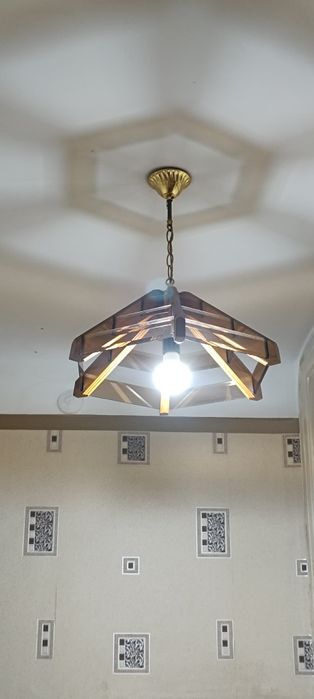 Продаются люстры