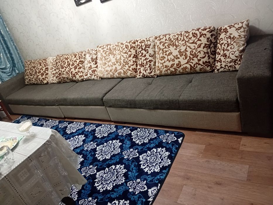 Продам диван в хорошем состоянии