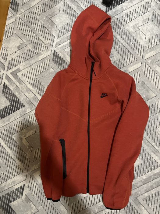 Продават се/Бартят се адидас ленти и текове и the north face суичер