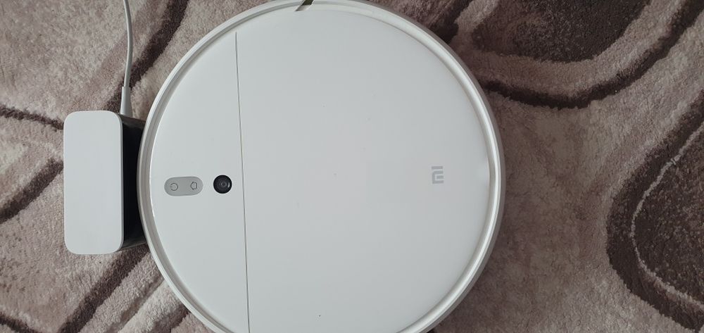 Робот прахосмукачка Xiaomi Mi Robot Vacuum Mop Cleaner, 0.6 л, WI-FI