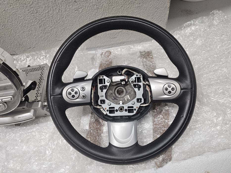 Волан, радио и километраж за Mini Cooper R56