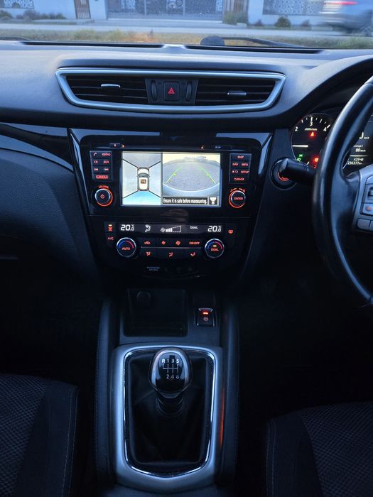 Nissan Qashqai 2015  1.6diesel schimb cu auto mai nou