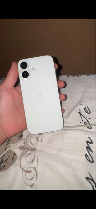 iphone 16 128gb 100%