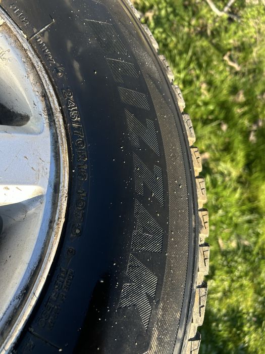 Алуминиеви джанти Isuzu 6 x 139,7 с гуми 245/70/16