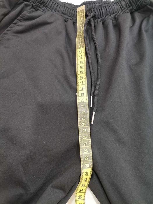 Продам трико спортивное на мальчика