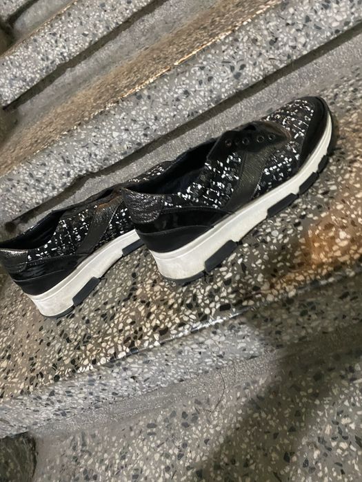 Маратонки nike,bianki,zara