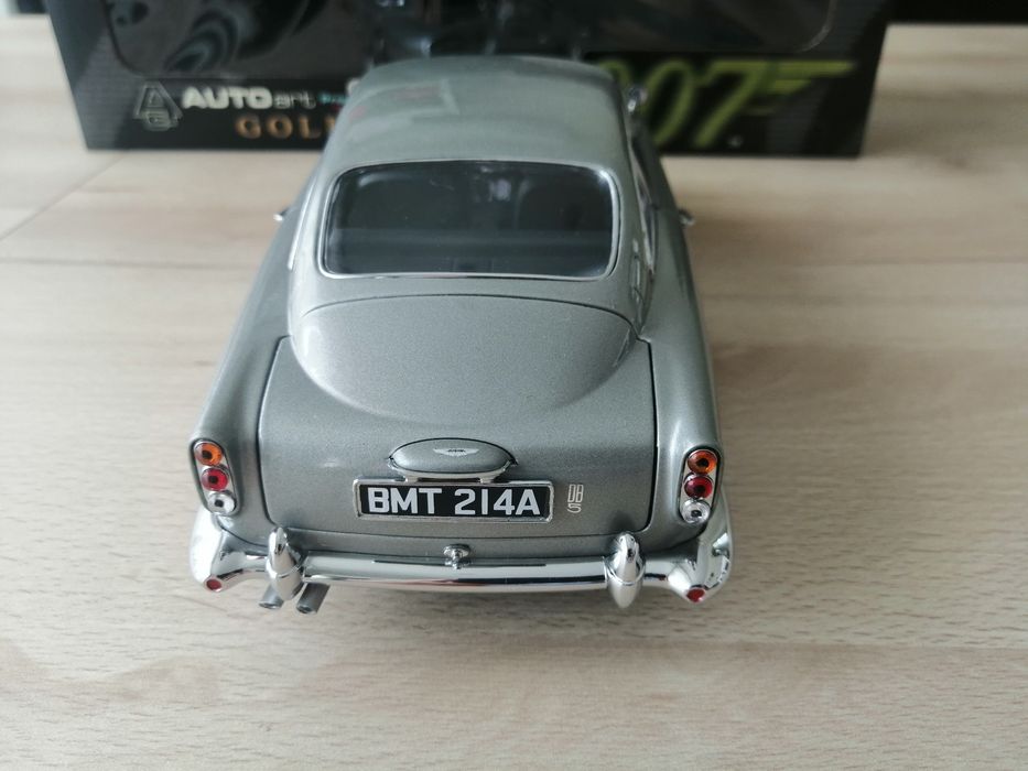 Aston Martin DB5, Autoart 1:18