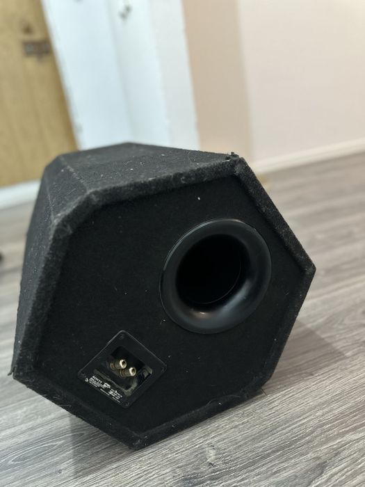 Сабвуфер с усилителем