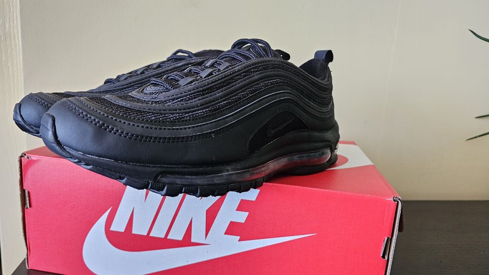 Маратонки   NIKE
