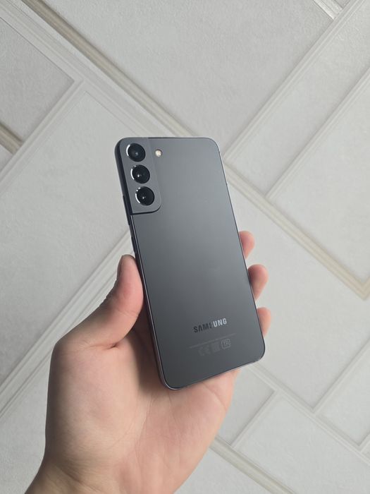 Samsung S22+ 8/128gb