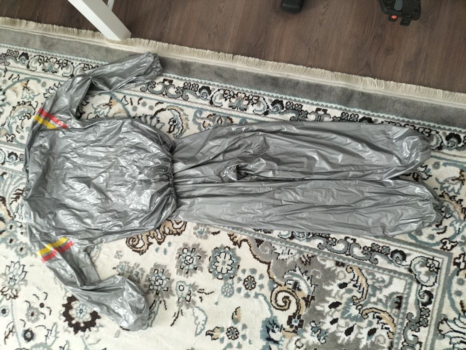 Велотреножер с костюмом