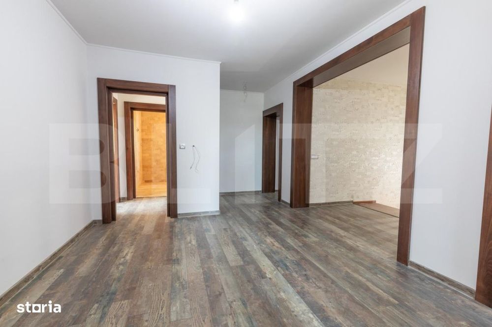 Proprietate Premium - 2 Case, Lac Privat & Teren de Sport –2 km de