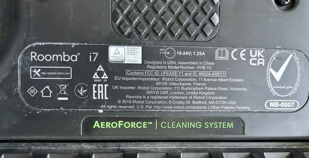 Robot aspirator Irobot Roomba I7 filtre noi 2025