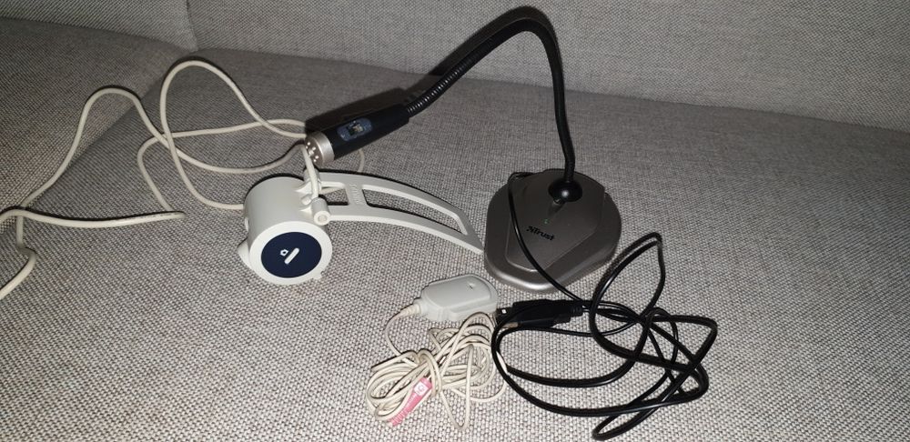 Camera video Philips + microfon Trust MC 3200 - LIVRARE GRATUITA!