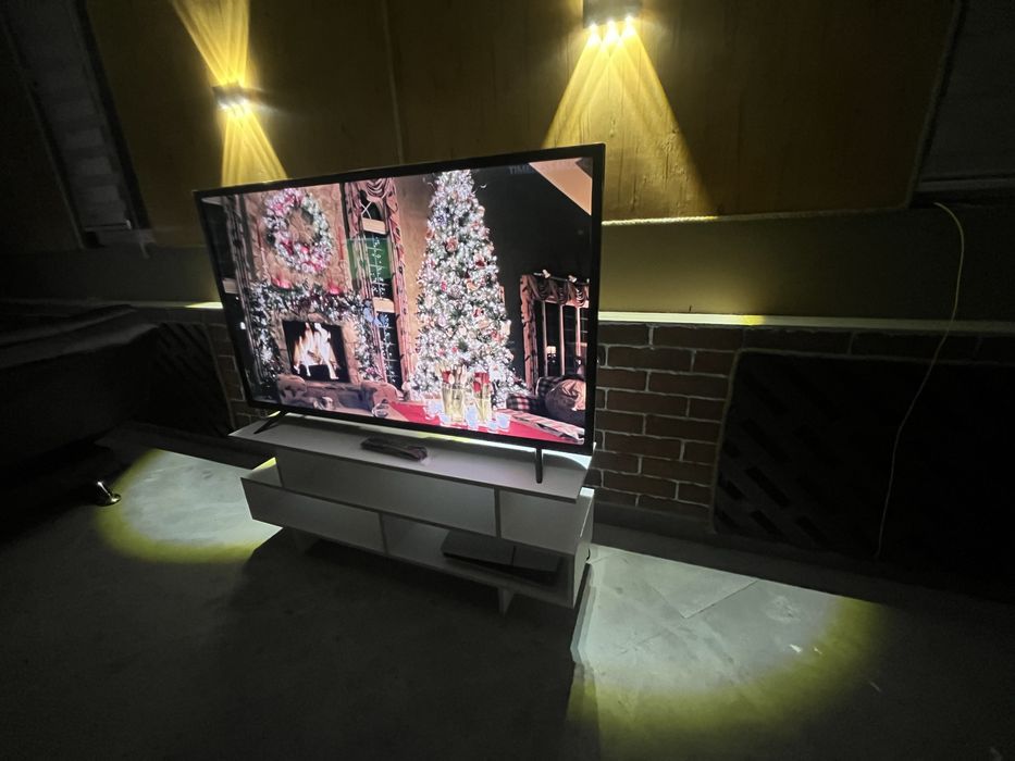 Продам новый телевизор