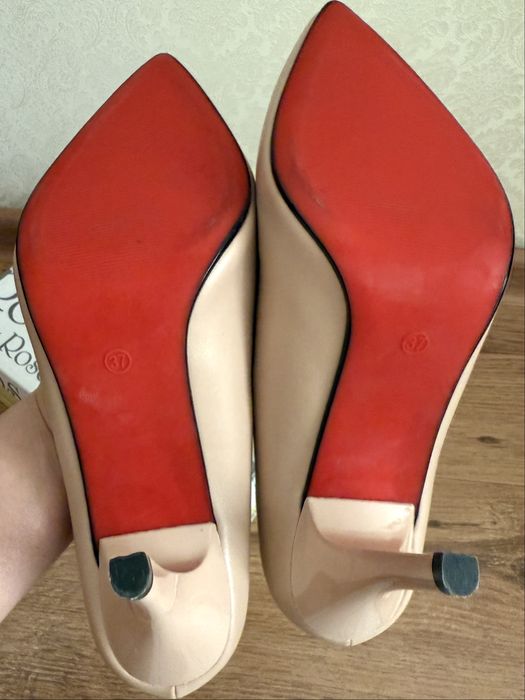 Туфли женские бежевые