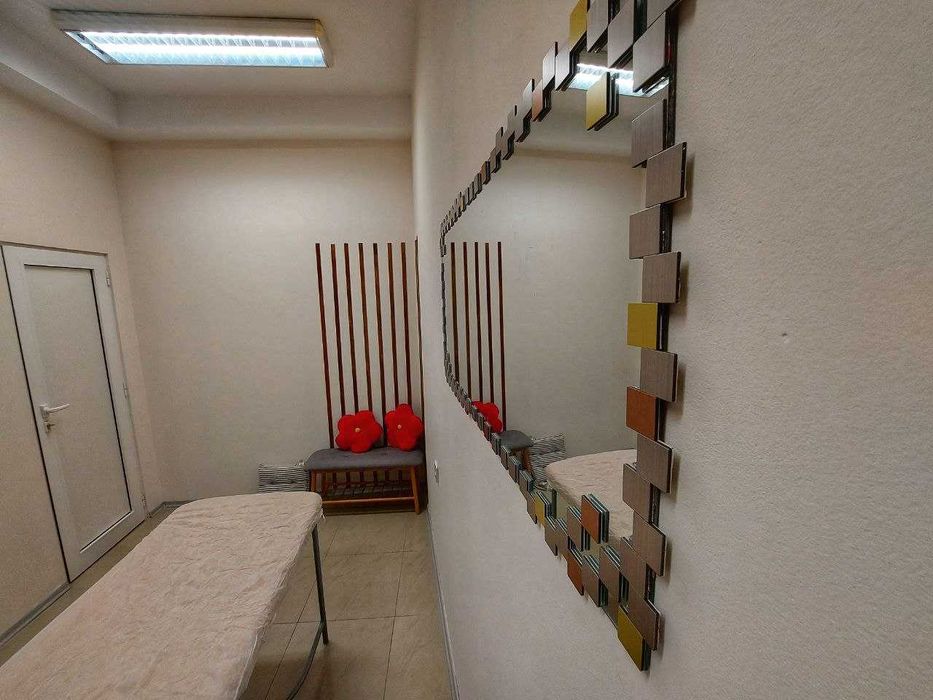 Самостоятелно помещение в Салон за красота