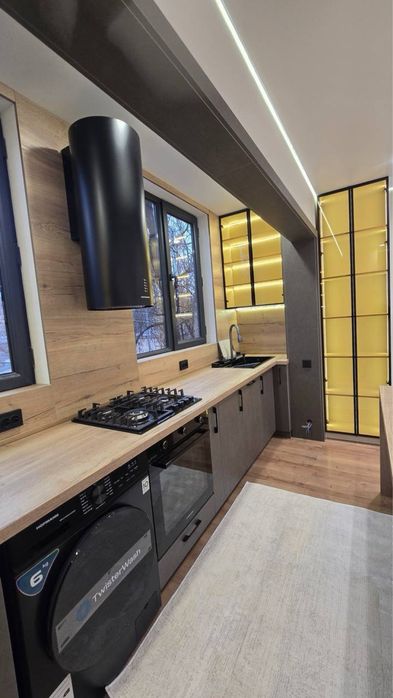 2-комнатная, переделана в 3-комнатную Мирабад Саида Барака Центр 65 м²
