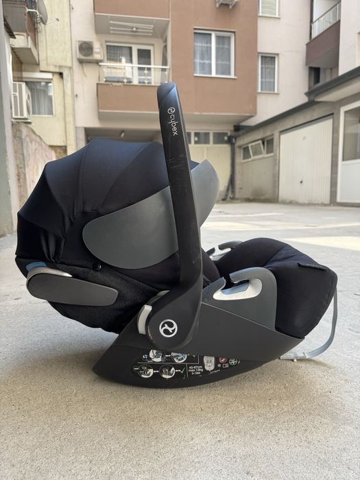 Кошче за кола Cybex Cloud Z + iso fix база и адаптери за шаси