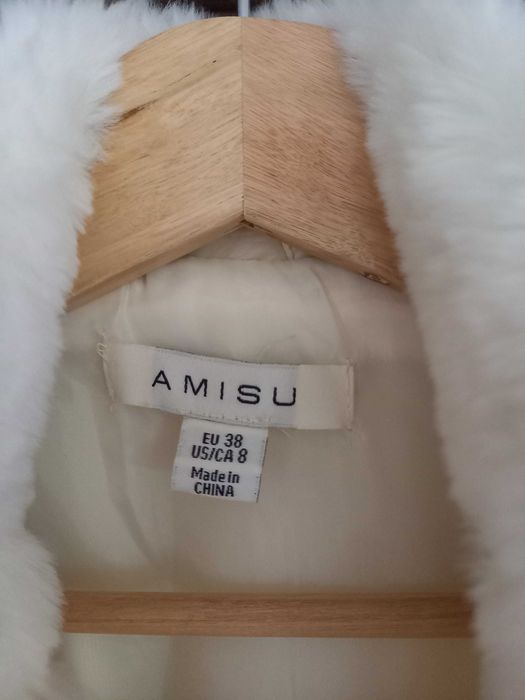 Vesta din blanita alba cu cordon piele