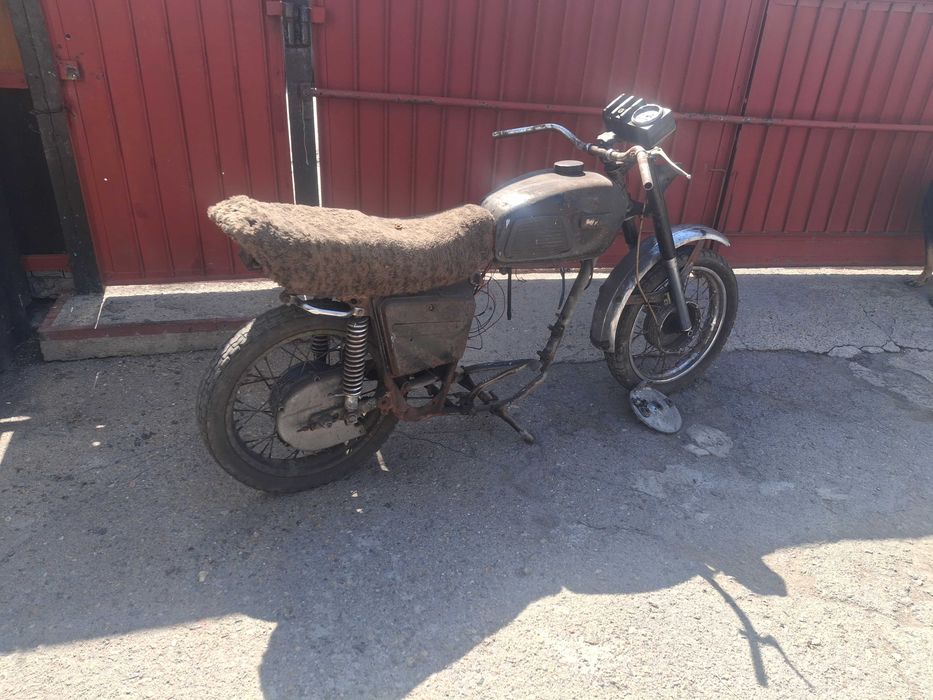 запчасти на ява ,