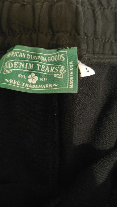 Denim tears къси гащи