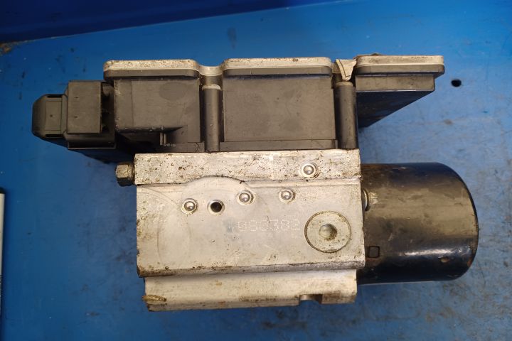 Pompa ABS 13509201 09191497 Opel Vectra C