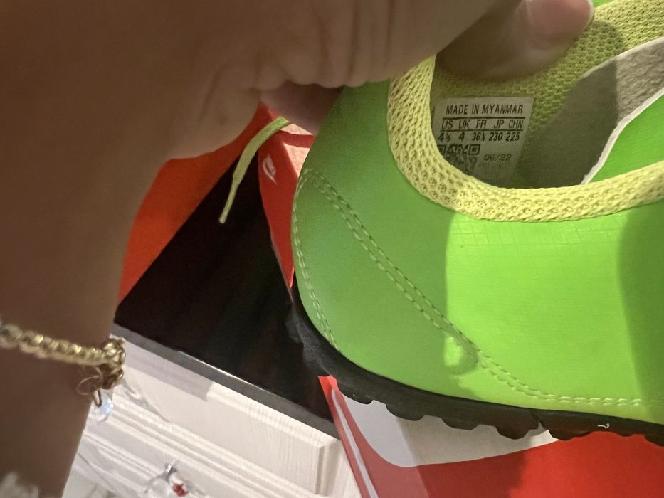 Adidasi sport 36,5 teren sintetic Adidas