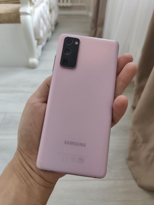 Продам Samsung S20fe