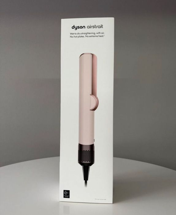 Акция При покупке Dyson Airstrait в подарок Dyson Styler Origin