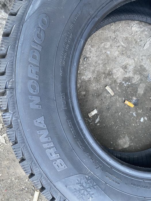 ВИАТТИ 522 на 14 185/70 шипы новые