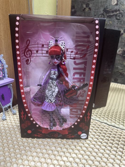 Продам  куклу монстр хай!