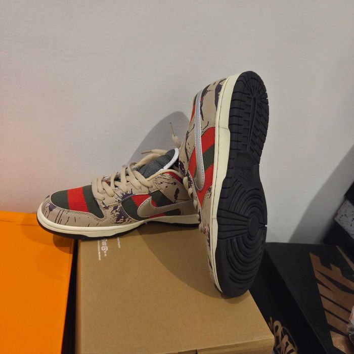 MODEL EXCLUSIV! Nike Dunk Freddy Krueger (43) NOI