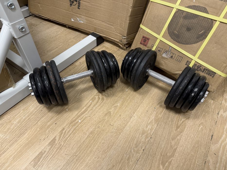 Gantere fier reglabile set 44 kg, 22 kg+22 kg=44 kg. Pret 550 lei