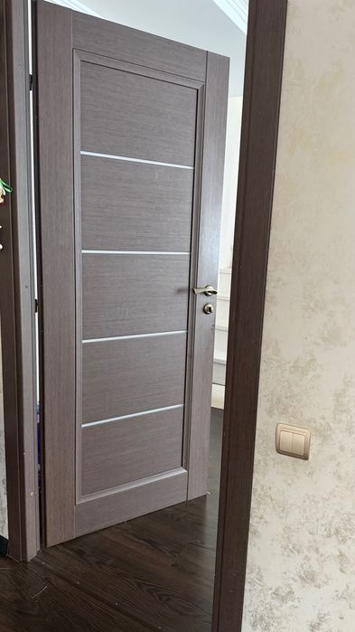Продам межкомнатную дверь