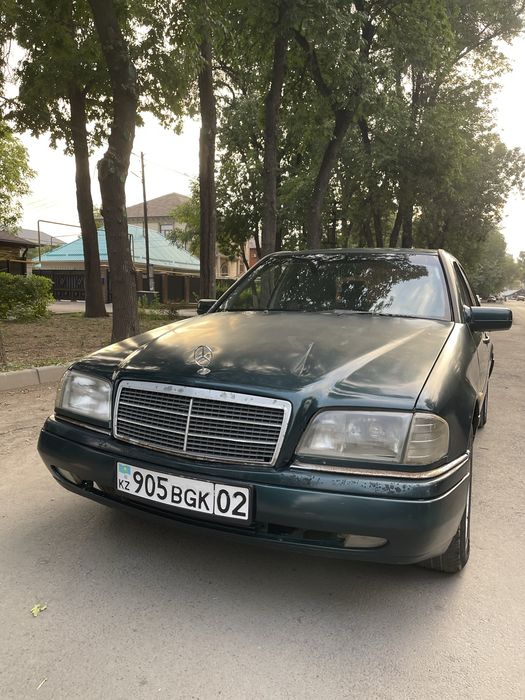 Продам mercedes c180