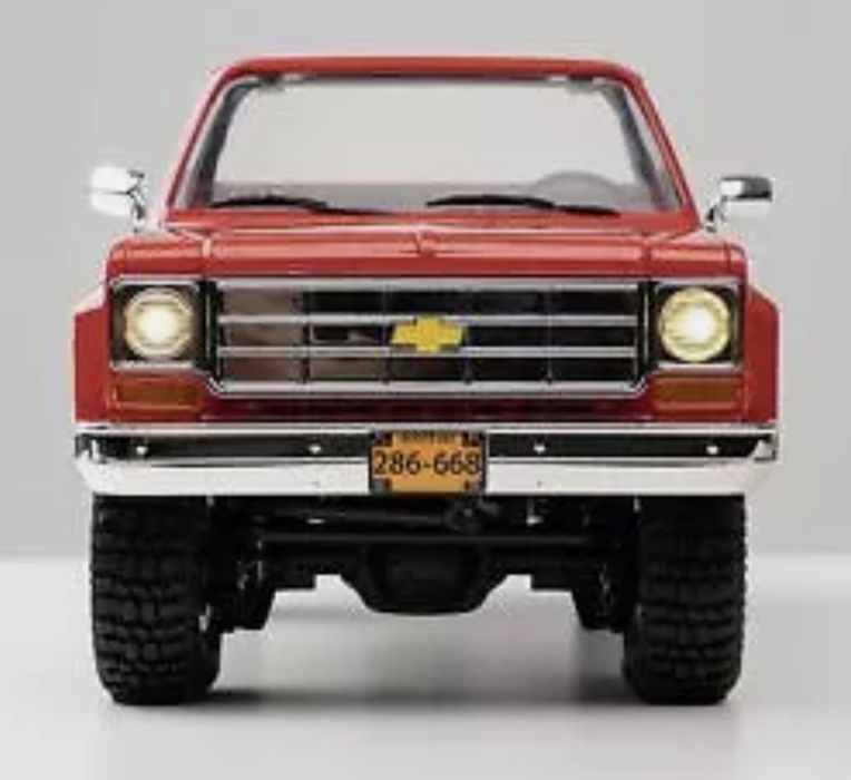 Colecție modele RTR scara 1:18 Toyota și Chevrolet