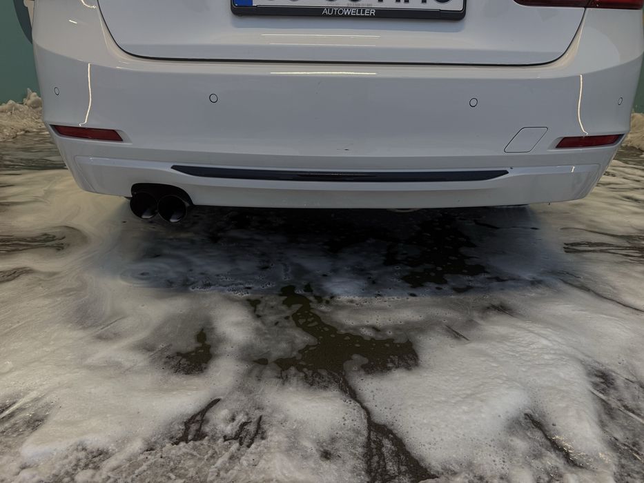 Bara Spate BMW F30 Luxury Line