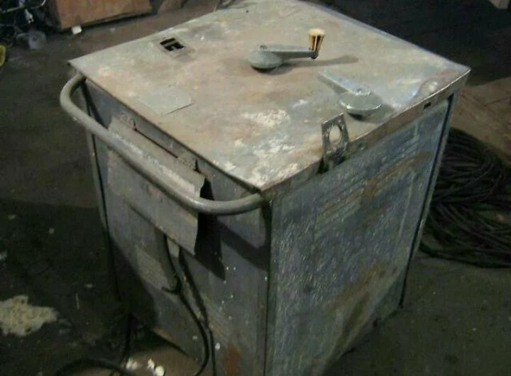 Продам сварочный аппарат 380