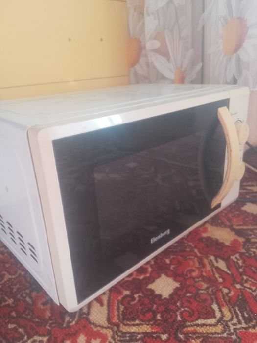Продам микроволновку б,у