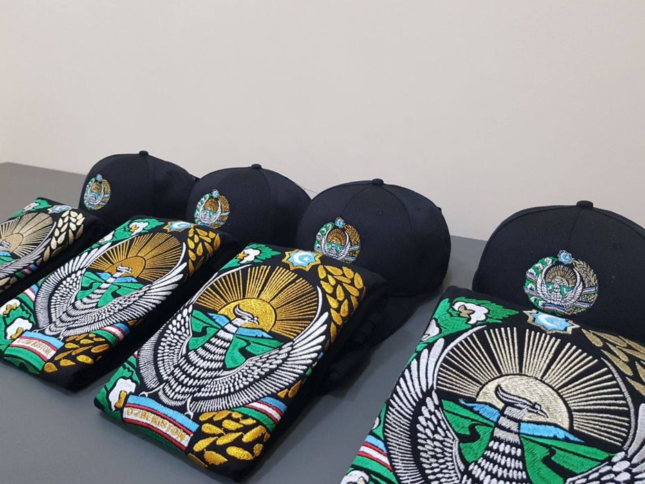 униформа футболка худи свитшот жилетка куртка кепка поло полотенце