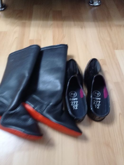 Мәсі   галошымен