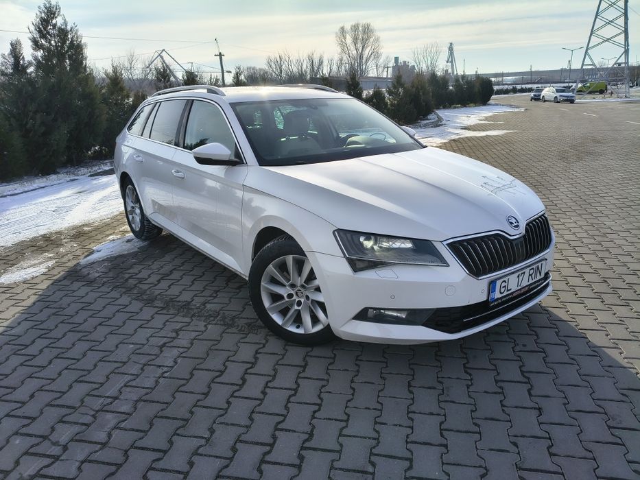 Vând Skoda Superb