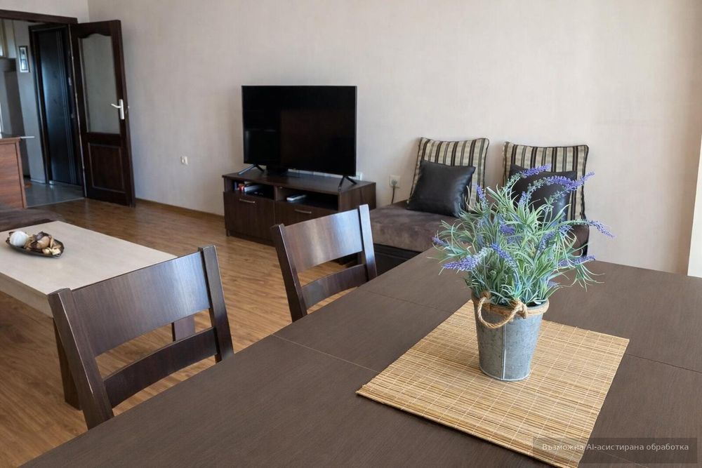 Дава се под наем Тристаен апартамент в Пловдив, Център - 85 кв.м за 648.21 € - Снимка #1