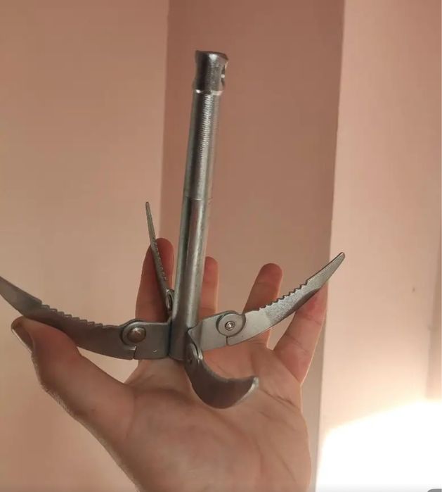 Carlig pentru curatare vegetatie acvatica