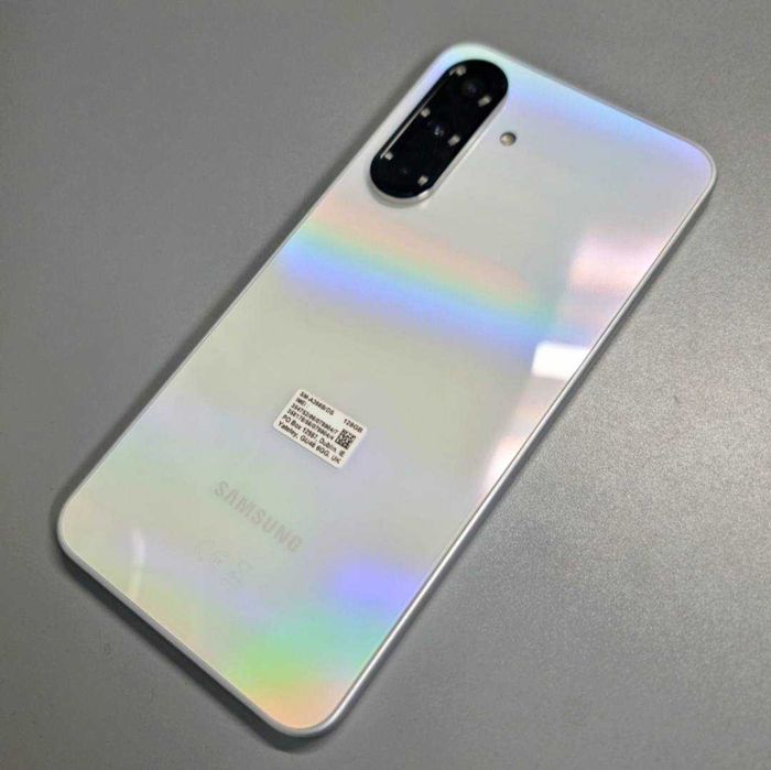 Смартфон Samsung Galaxy A36 5G (6/128GB) – като нов!