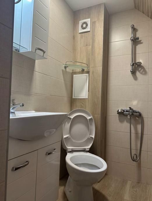 Дава се под наем Двустаен апартамент в София, Гео Милев - 56 кв.м за 597.21 € - Снимка #9