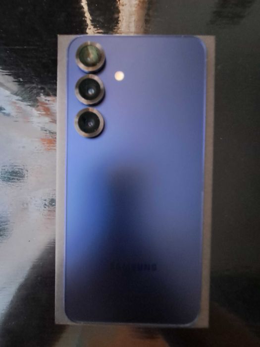 SAMSUNG Galaxy S25
