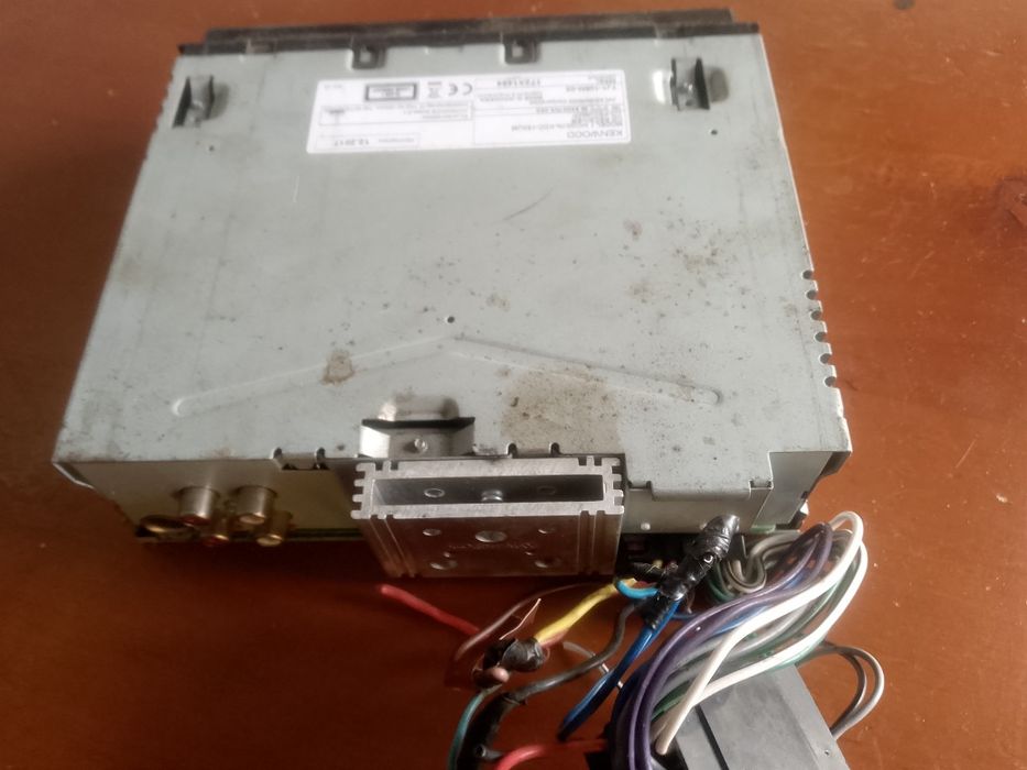 Продам автомагнитолу оригинал